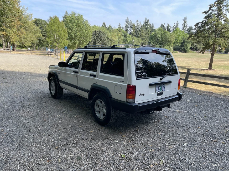 1997 Jeep XJ Cherokee - Image 23 of 31