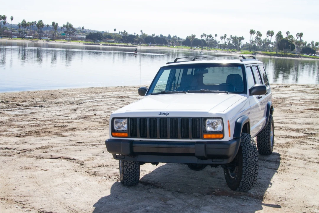 1997 Jeep XJ Cherokee - Image 8 of 31