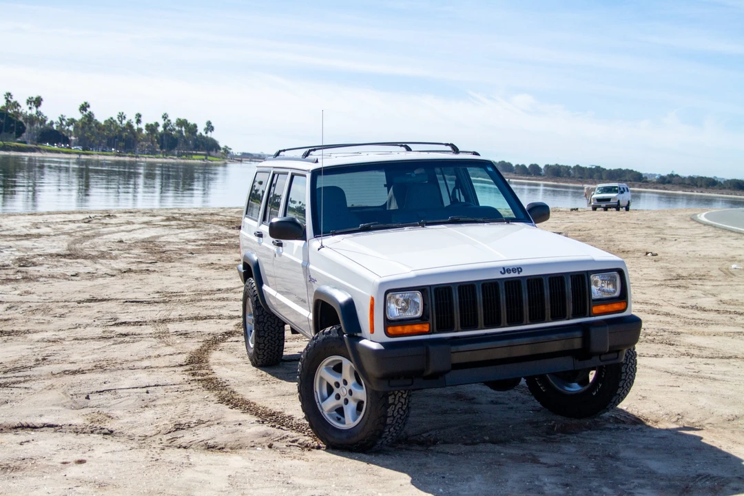 1997 Jeep XJ Cherokee - Image 3 of 31