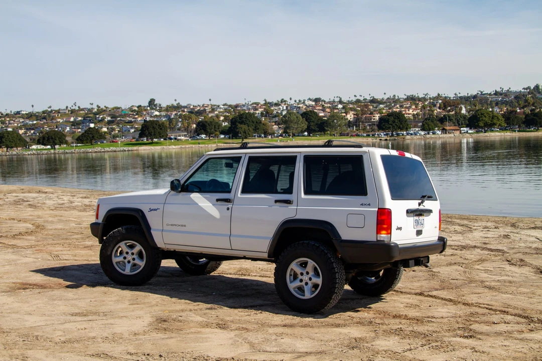 1997 Jeep XJ Cherokee - Image 12 of 31