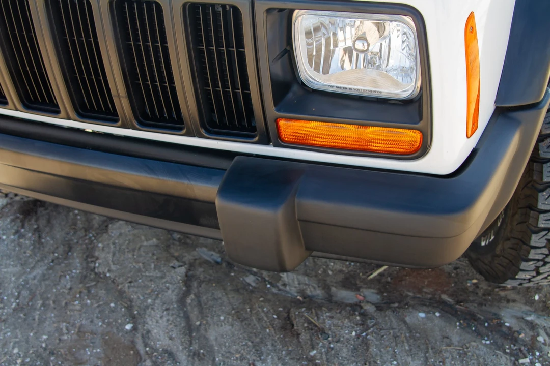 1997 Jeep XJ Cherokee - Image 19 of 31