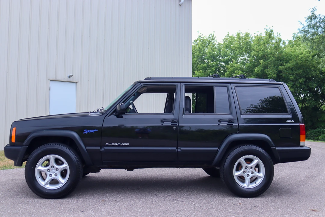 1997 Jeep XJ Cherokee - Image 9 of 31