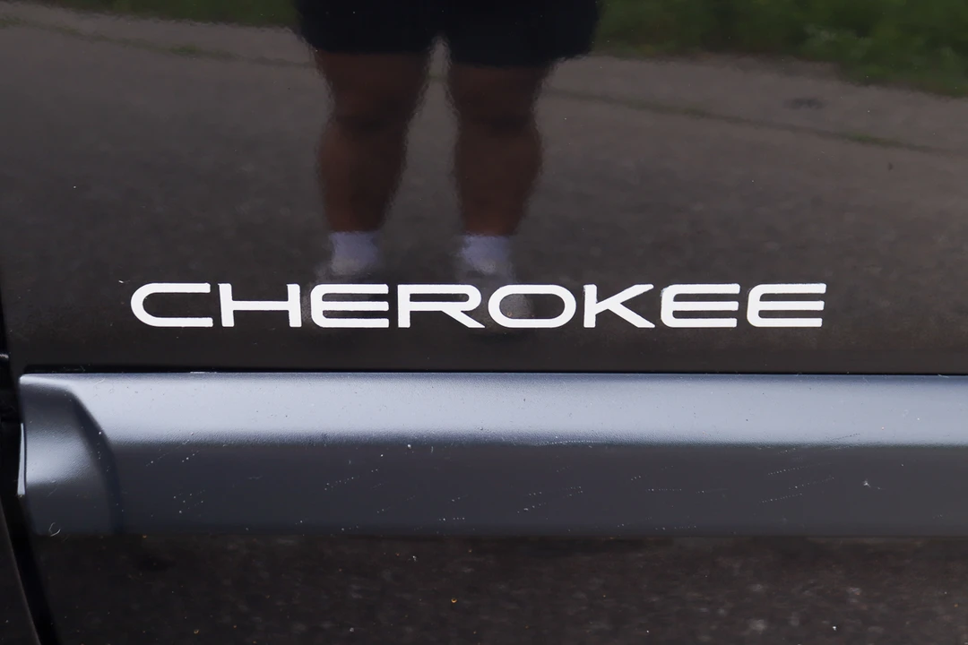 1997 Jeep XJ Cherokee - Image 25 of 31