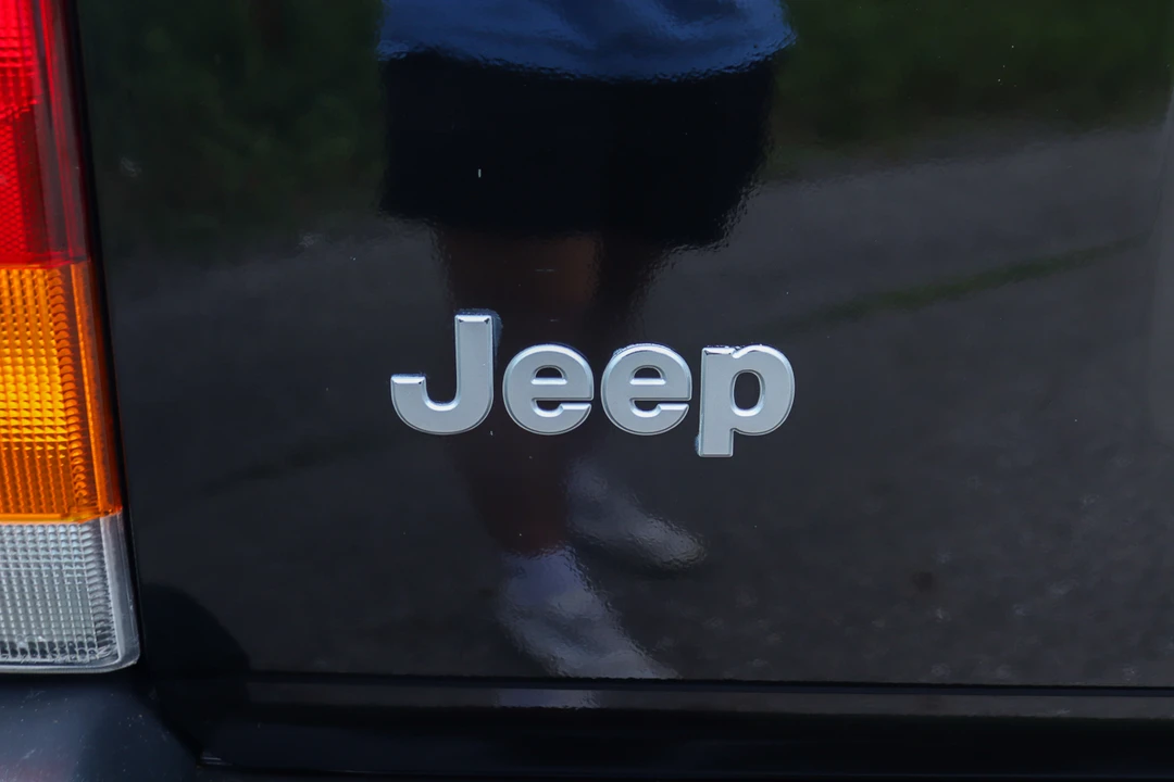 1997 Jeep XJ Cherokee - Image 24 of 31