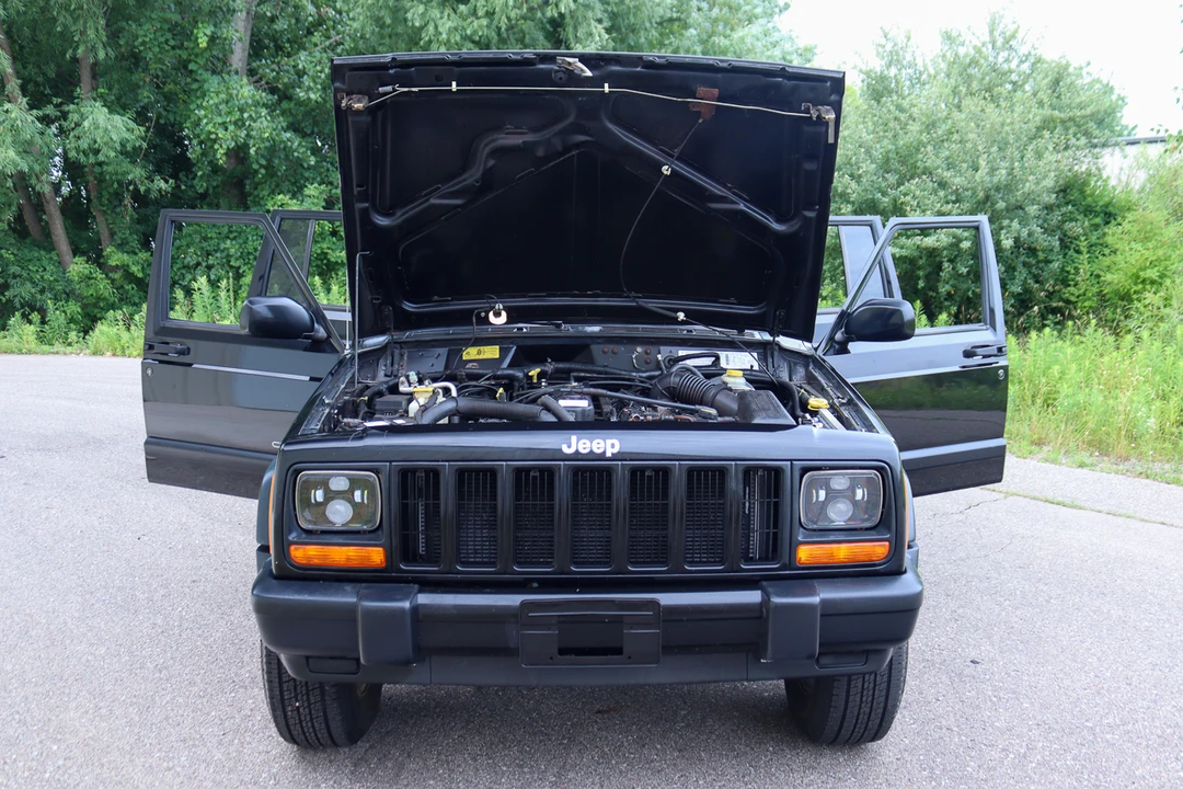 1997 Jeep XJ Cherokee - Image 10 of 31