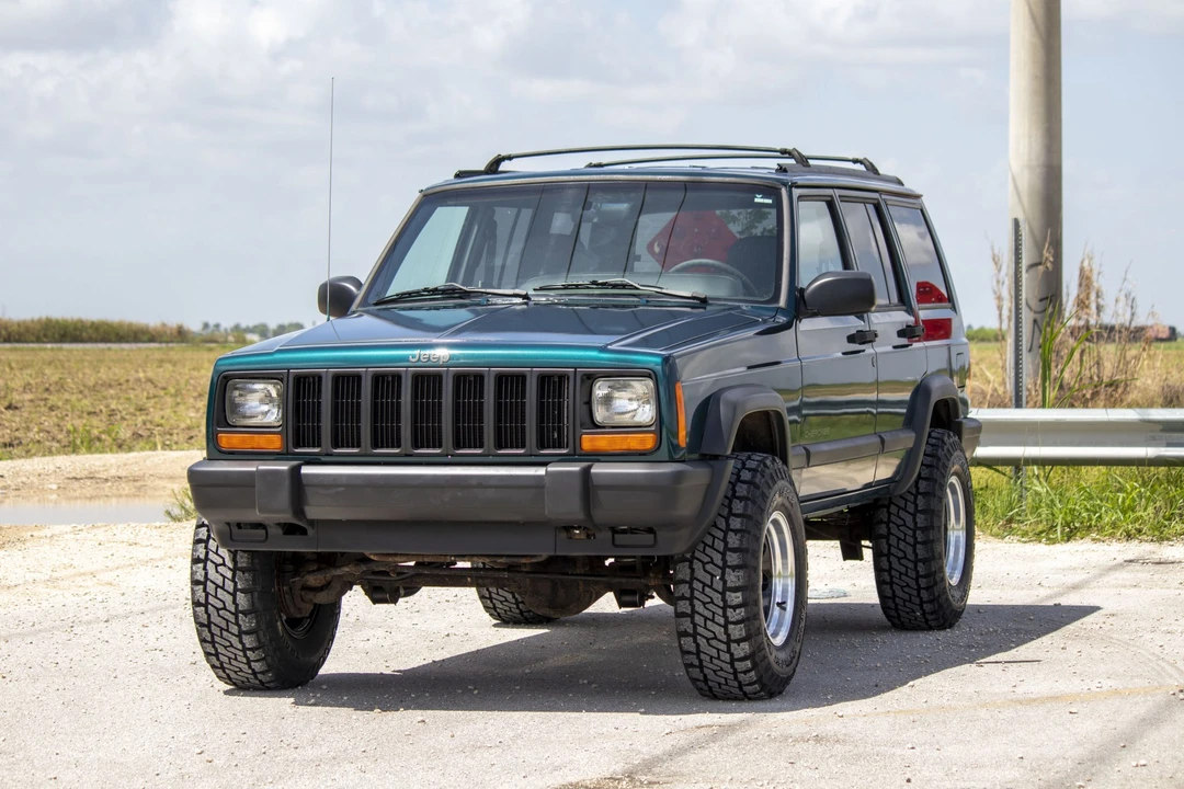 1997 Jeep XJ Cherokee - Image 6 of 31