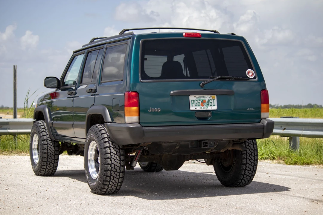 1997 Jeep XJ Cherokee - Image 16 of 31