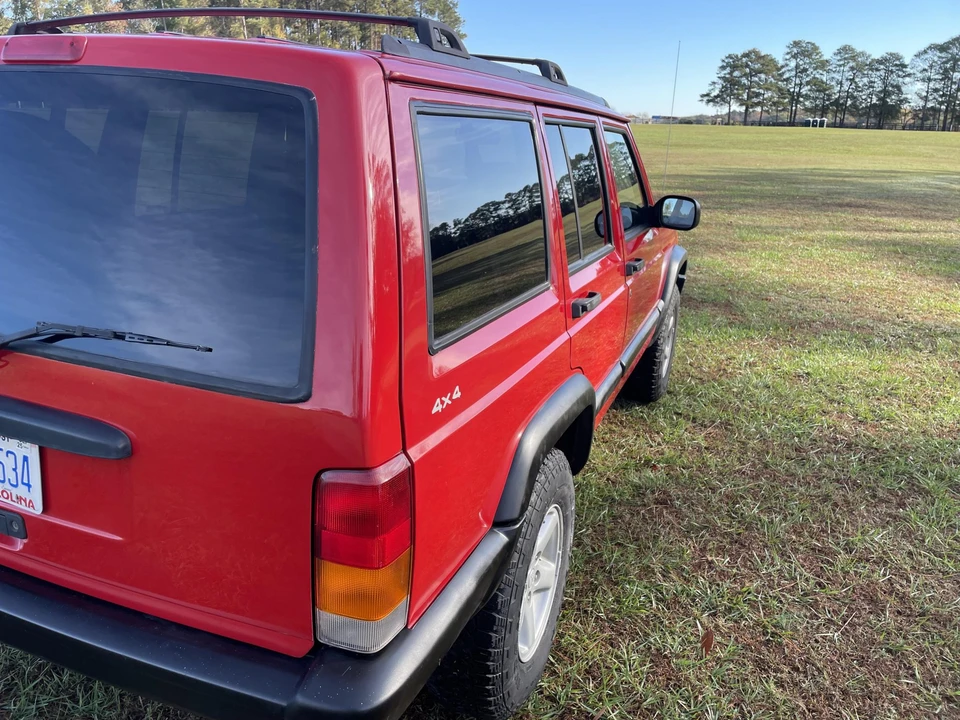 1997 Jeep XJ Cherokee - Image 15 of 31