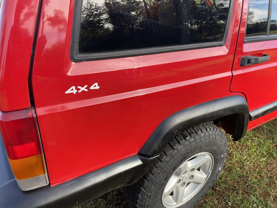 1997 Jeep XJ Cherokee - Image 17 of 31