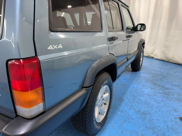 1997 Jeep XJ Cherokee - Image 12 of 21