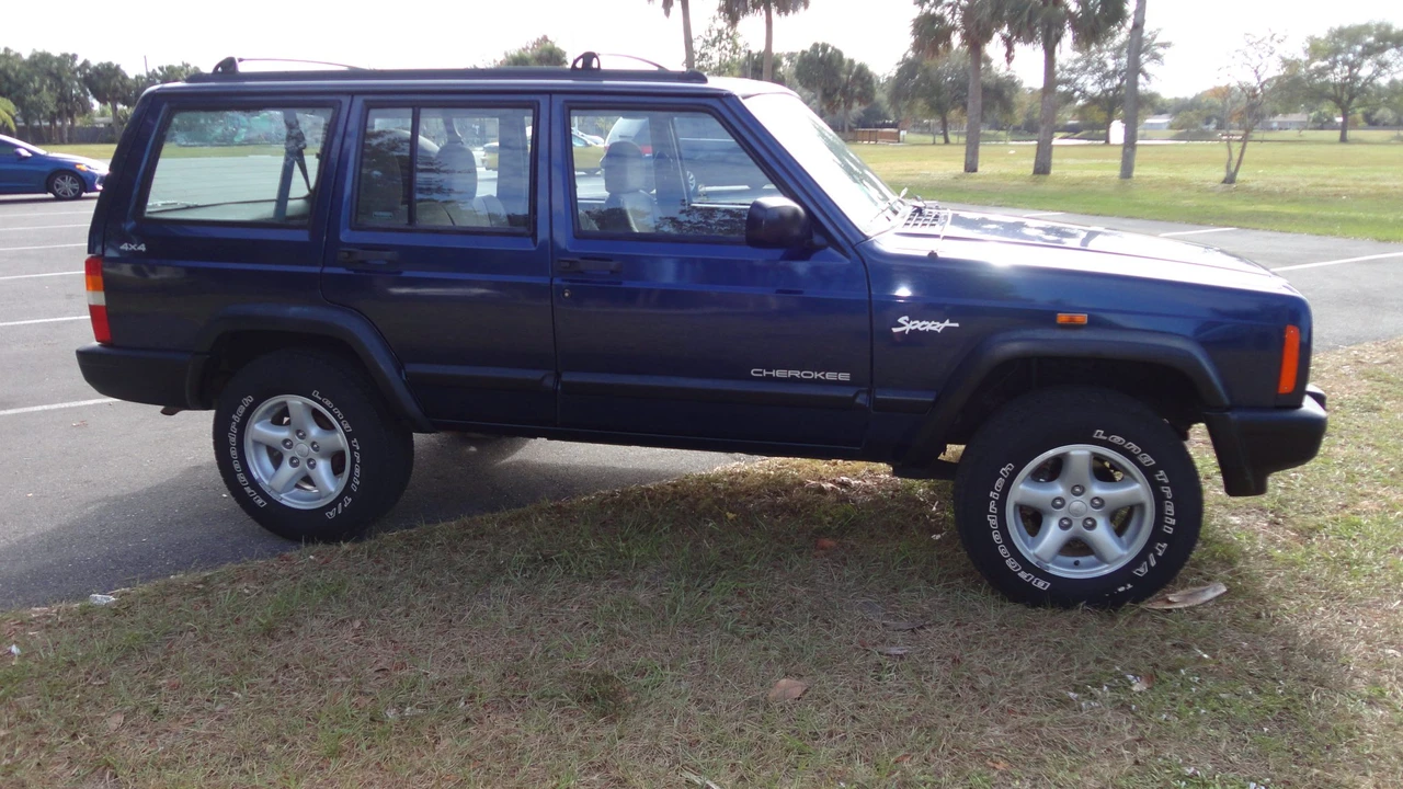 1997 Jeep XJ Cherokee - Image 11 of 31