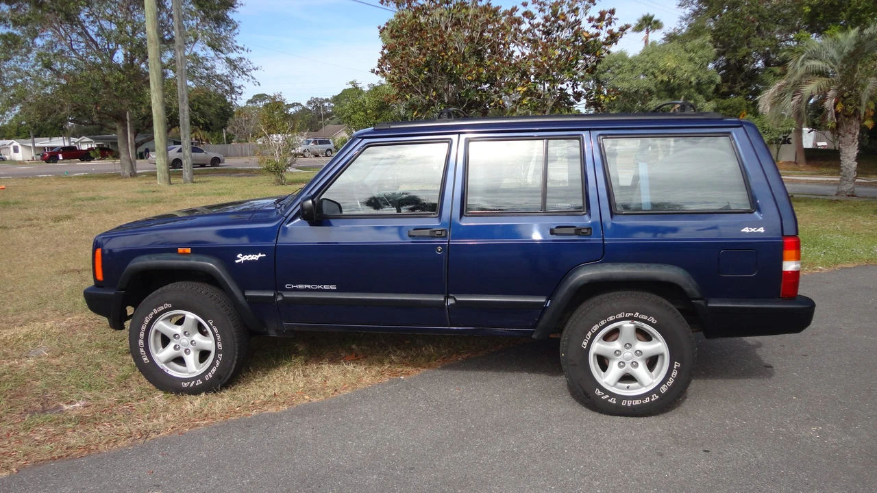 1997 Jeep XJ Cherokee - Image 6 of 31