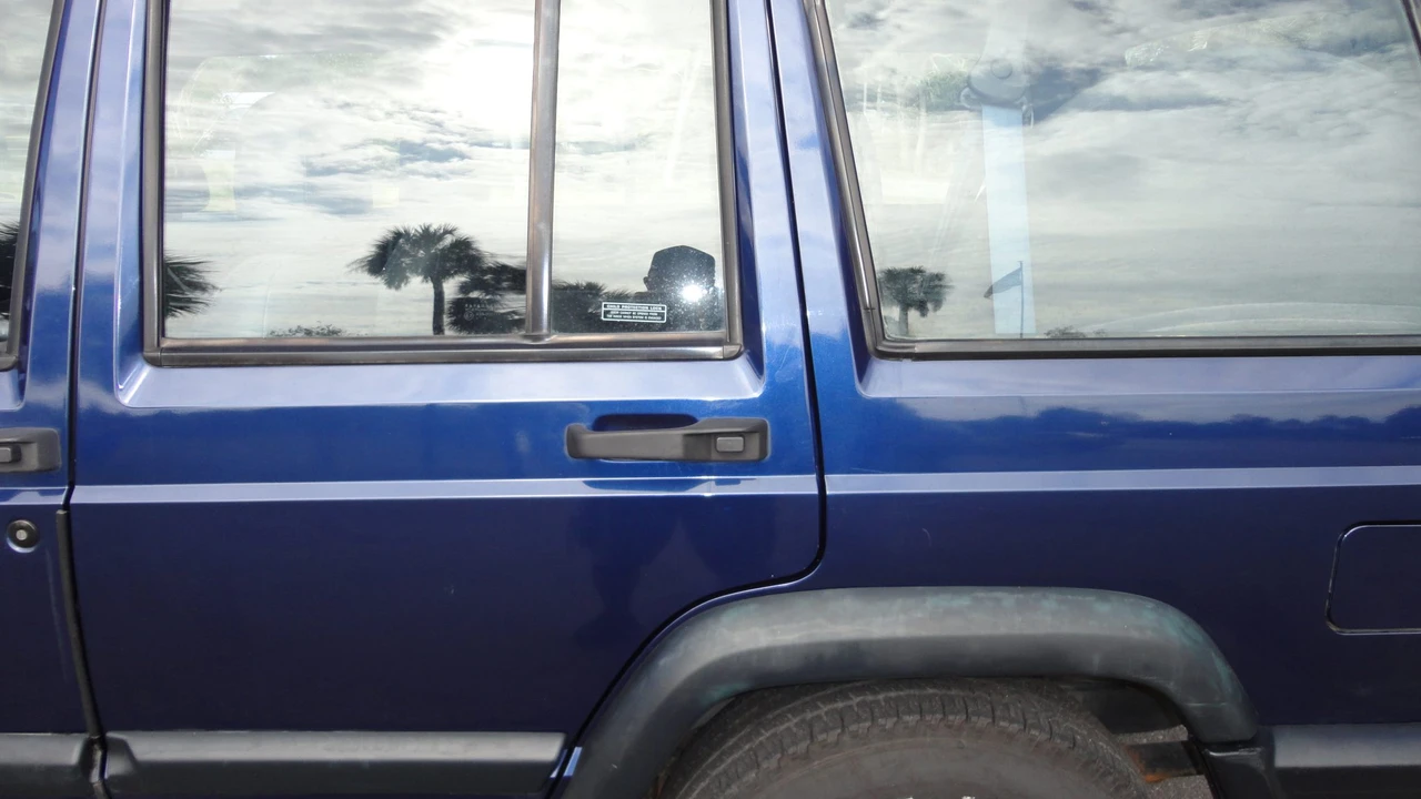 1997 Jeep XJ Cherokee - Image 25 of 31