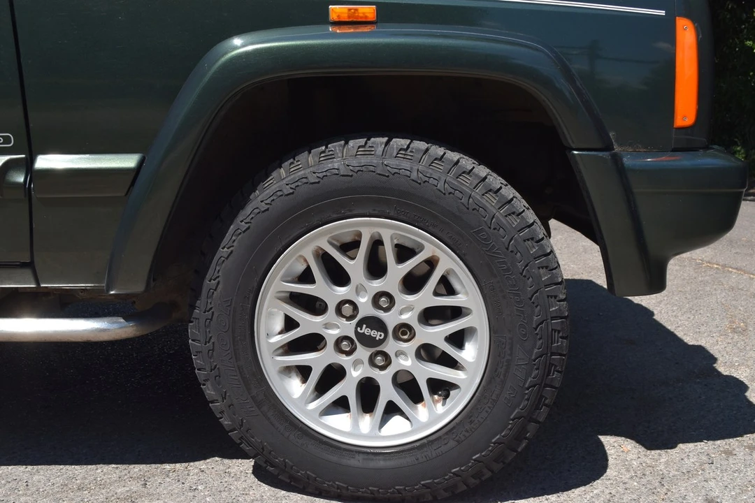 1997 Jeep XJ Cherokee - Image 9 of 30