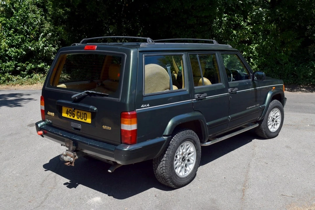 1997 Jeep XJ Cherokee - Image 6 of 30