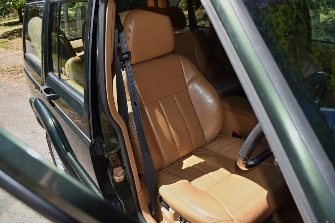1997 Jeep XJ Cherokee - Image 16 of 30