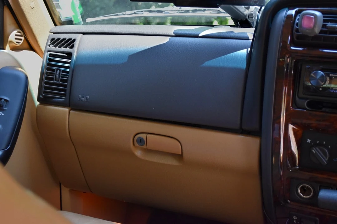1997 Jeep XJ Cherokee - Image 28 of 30