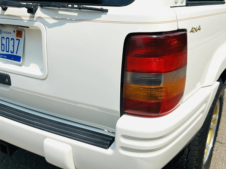 1997 Jeep ZJ Grand Cherokee - Image 24 of 31