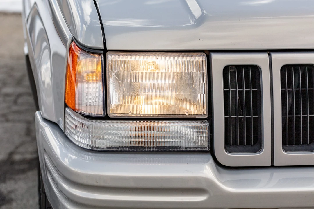 1997 Jeep ZJ Grand Cherokee - Image 15 of 31