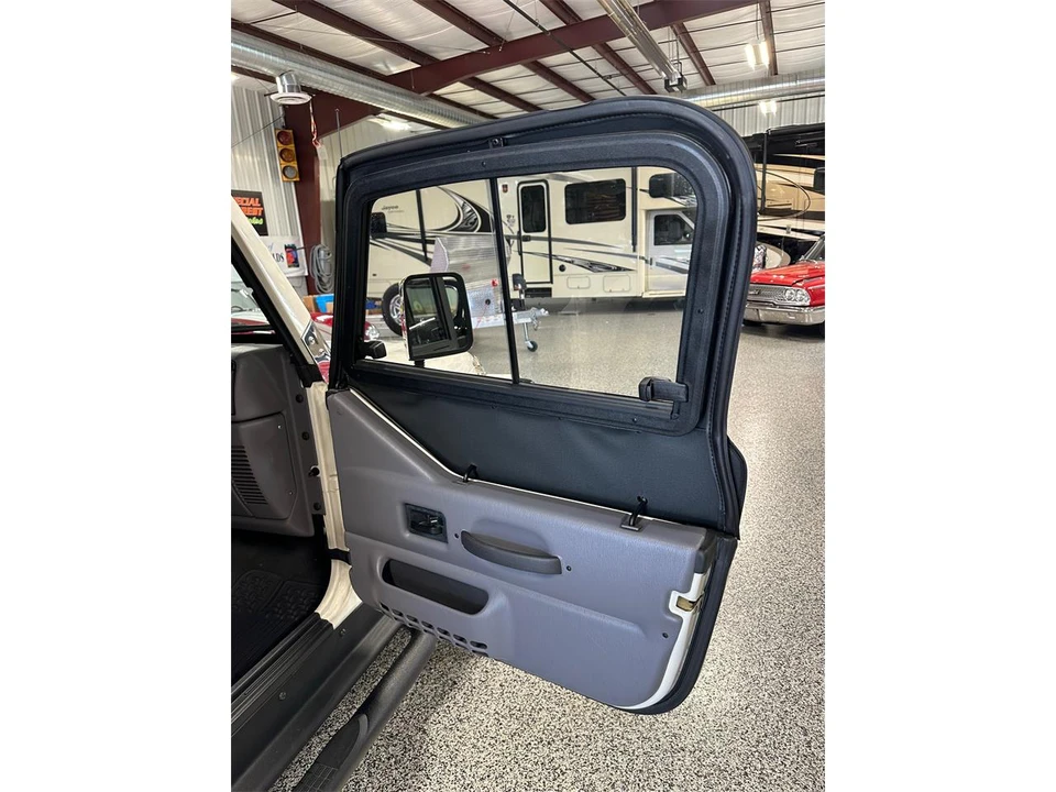 1997 Jeep TJ Wrangler - Image 15 of 19