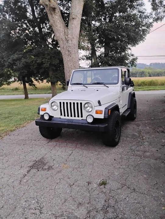 1997 Jeep TJ Wrangler - Image 5 of 10