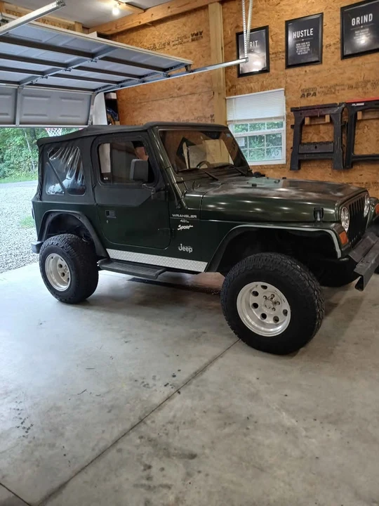 1997 Jeep TJ Wrangler - Image 2 of 3