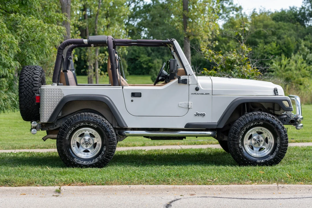 1997 Jeep TJ Wrangler - Image 5 of 31