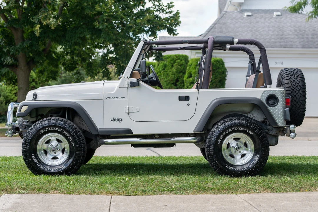 1997 Jeep TJ Wrangler - Image 9 of 31