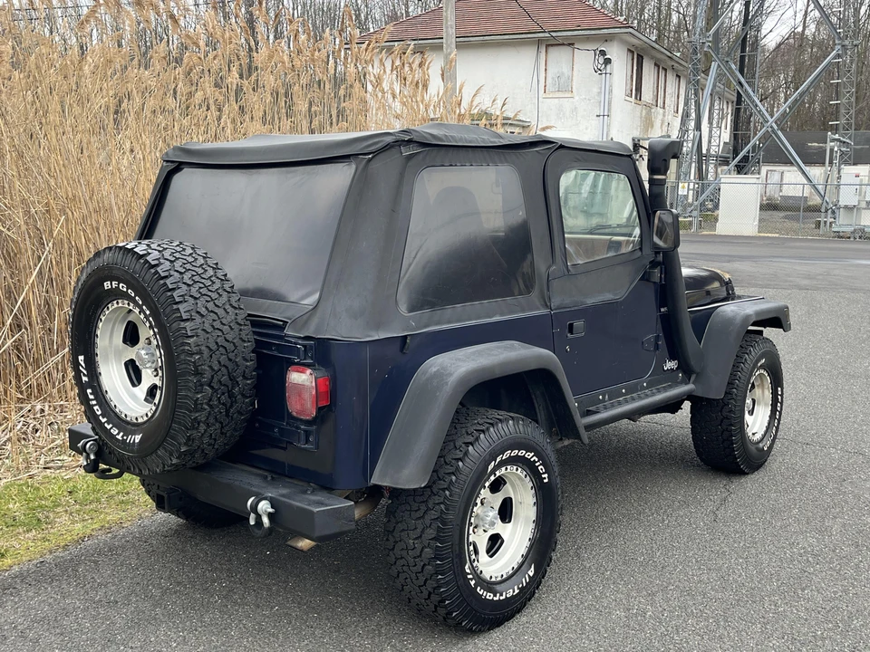 1997 Jeep TJ Wrangler - Image 10 of 31