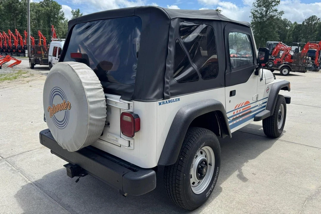 1997 Jeep TJ Wrangler - Image 4 of 31