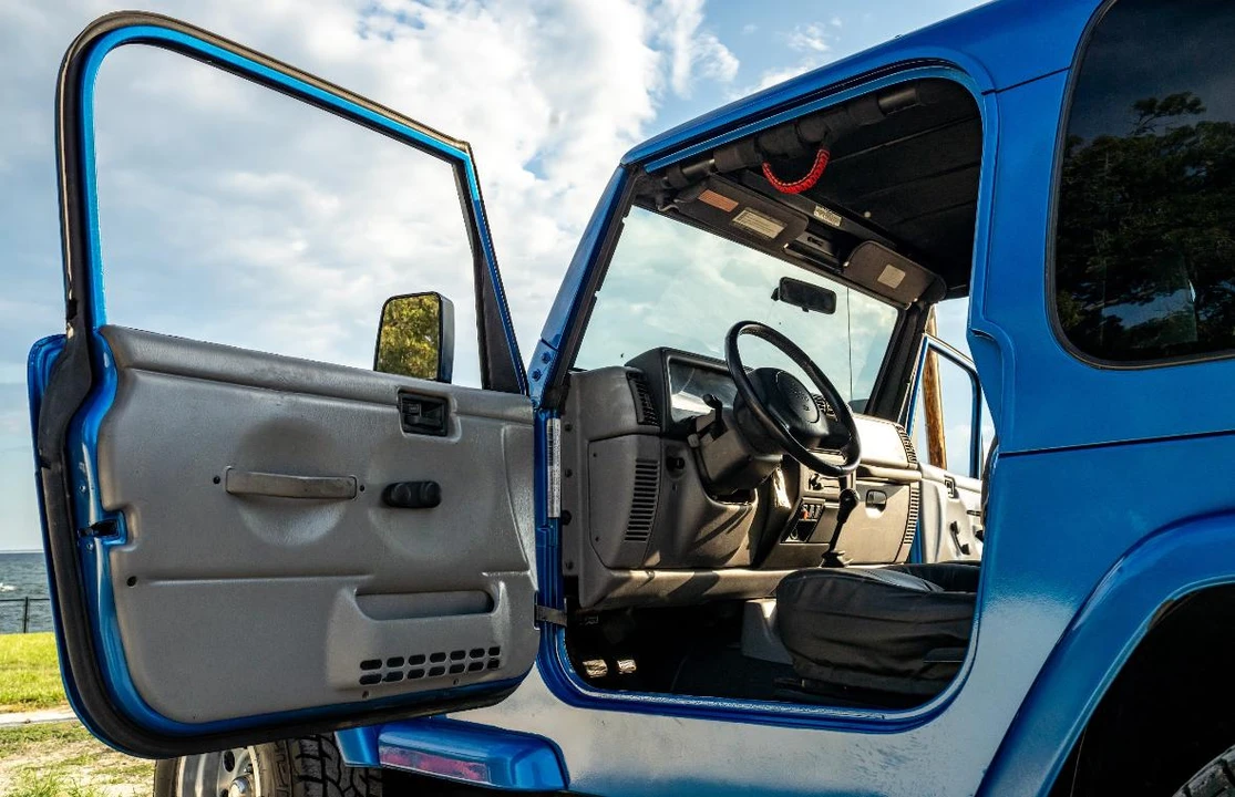 1997 Jeep TJ Wrangler - Image 28 of 31