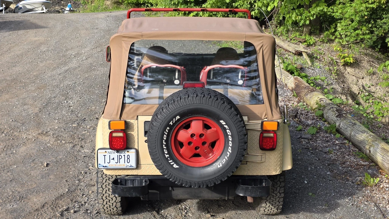 1997 Jeep TJ Wrangler - Image 24 of 31