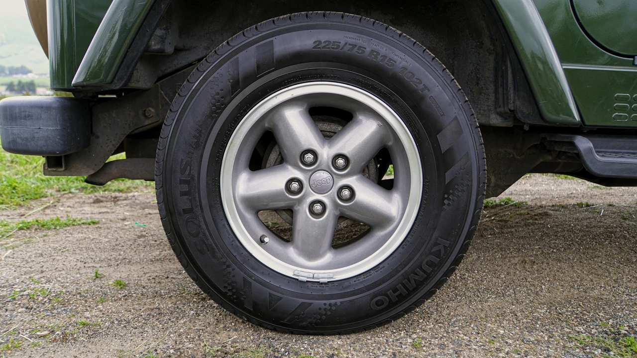 1997 Jeep TJ Wrangler - Image 26 of 31