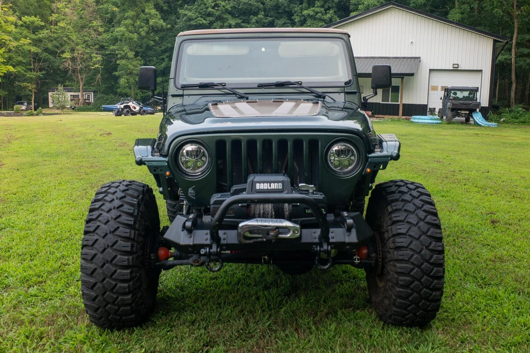 1997 Jeep Wrangler - Image 2 of 31