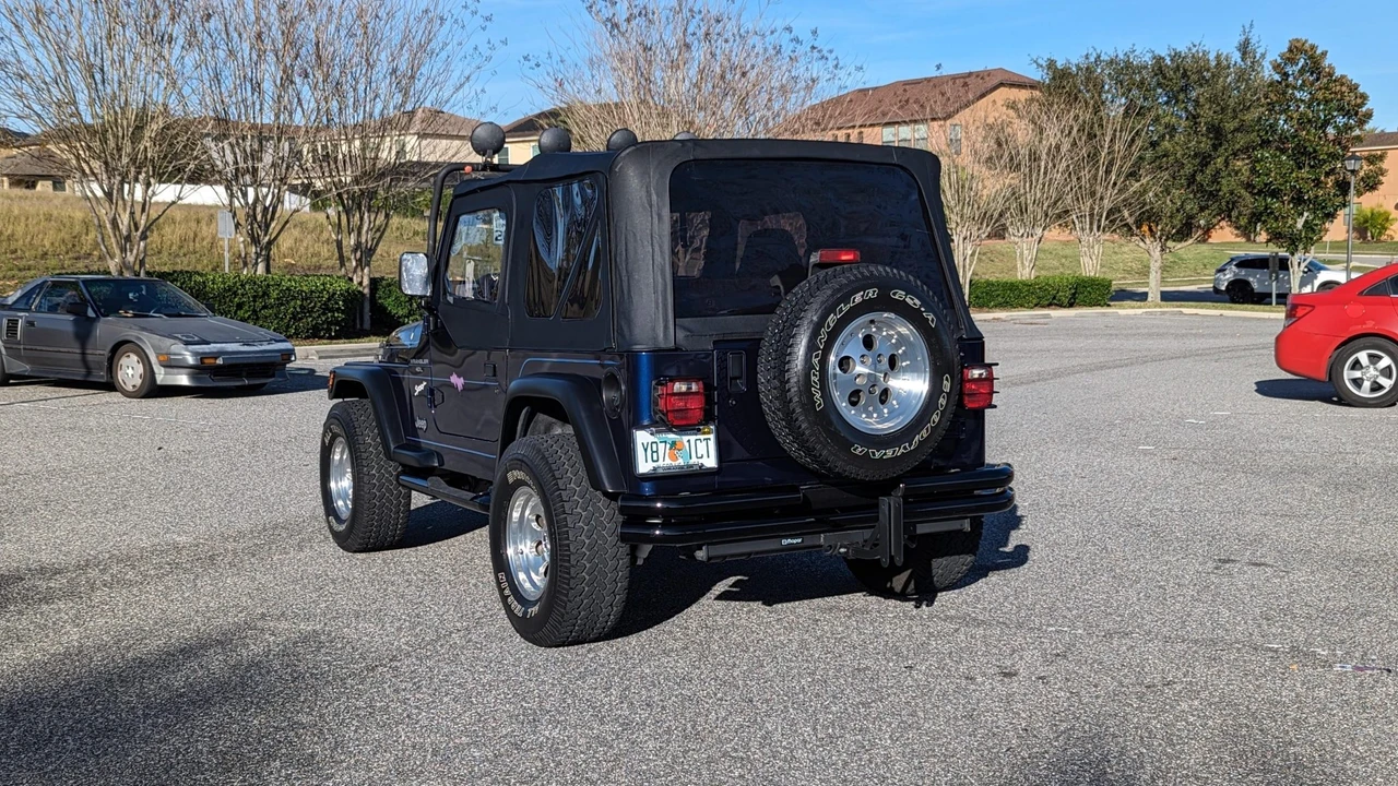 1997 Jeep TJ Wrangler - Image 16 of 31