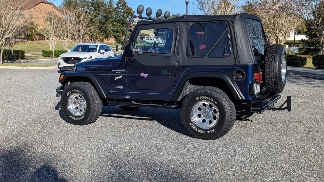 1997 Jeep TJ Wrangler - Image 17 of 31