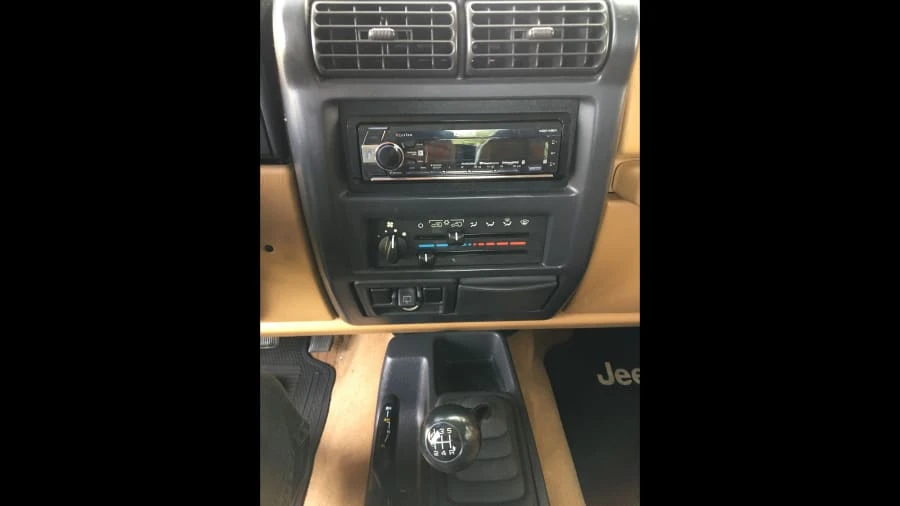 1997 Jeep TJ Wrangler - Image 7 of 12
