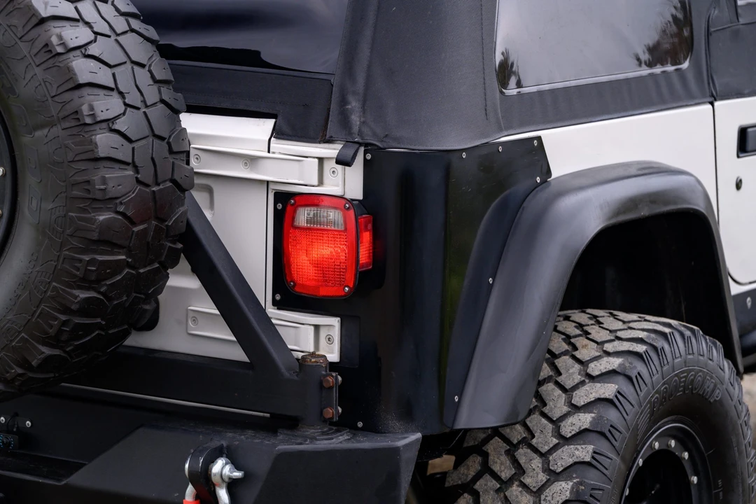 1997 Jeep TJ Wrangler - Image 29 of 31