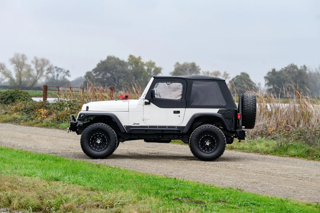 1997 Jeep TJ Wrangler - Image 3 of 31