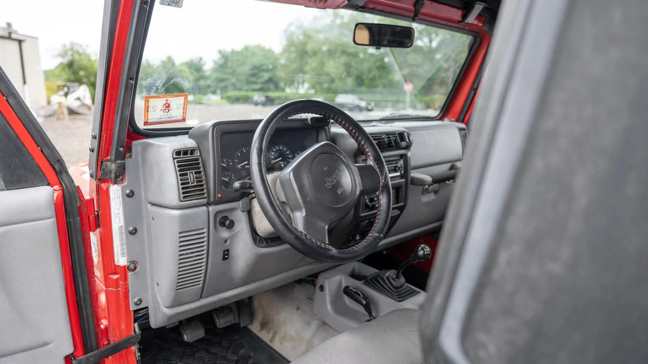 1997 Jeep TJ Wrangler - Image 29 of 31