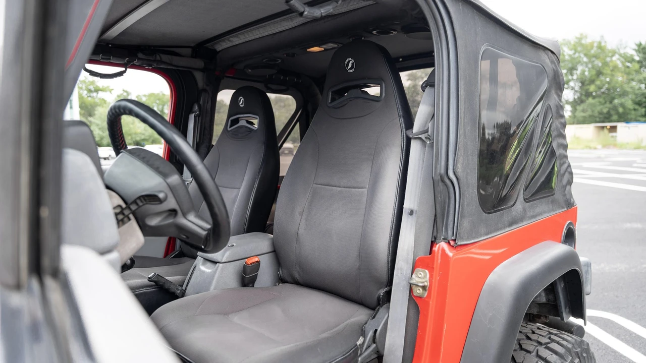 1997 Jeep TJ Wrangler - Image 27 of 31