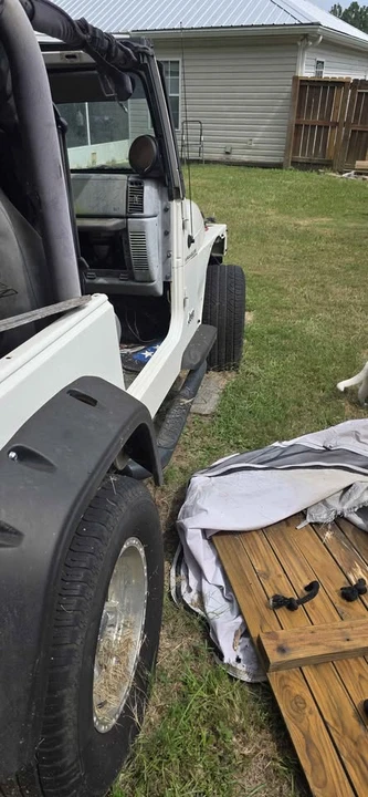 1997 Jeep TJ Wrangler - Image 3 of 4