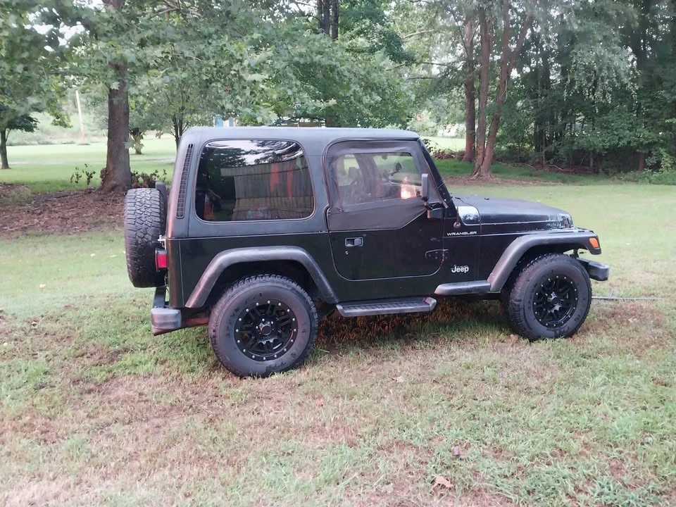 1997 Jeep TJ Wrangler - Image 2 of 3