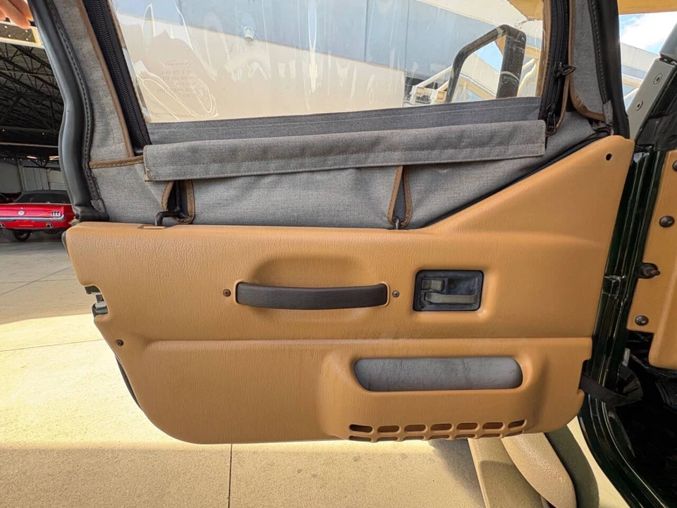 1997 Jeep - Image 23 of 31