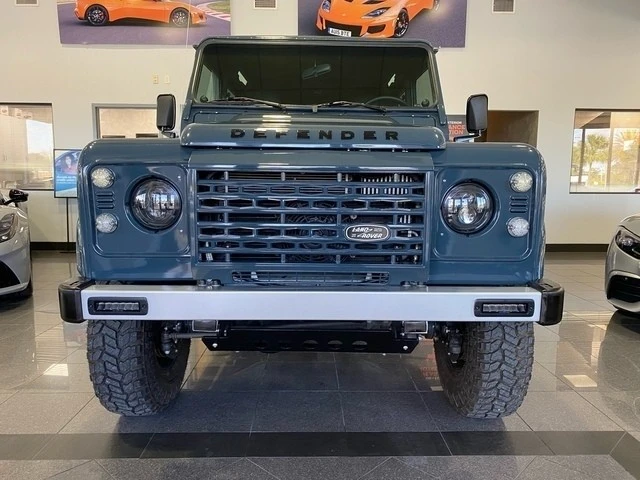 1997 Land Rover Defender 110 - Image 10 of 12