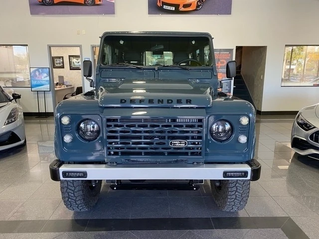 1997 Land Rover Defender 110 - Image 9 of 12