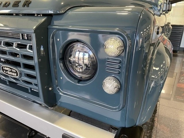 1997 Land Rover Defender 110 - Image 12 of 12