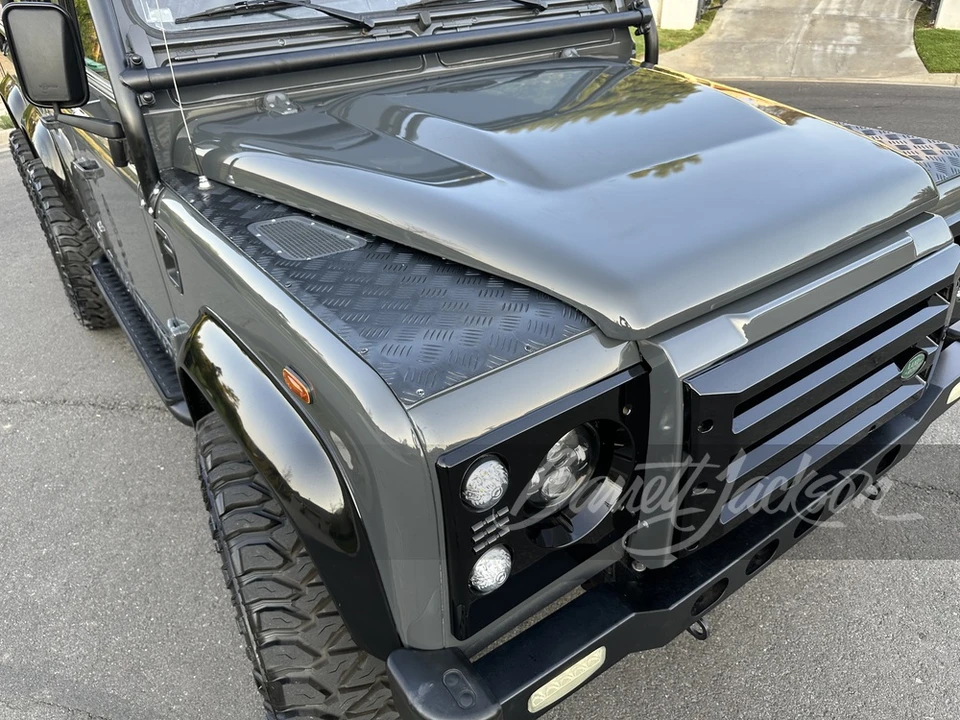 1997 Land Rover Defender 130 - Image 6 of 31
