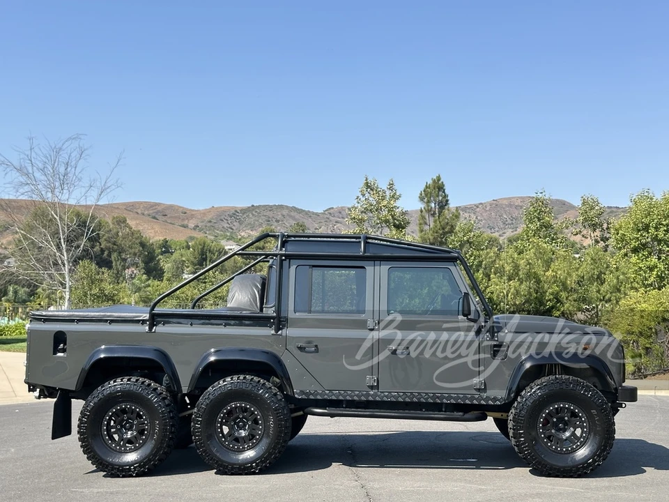 1997 Land Rover Defender 130 - Image 17 of 31