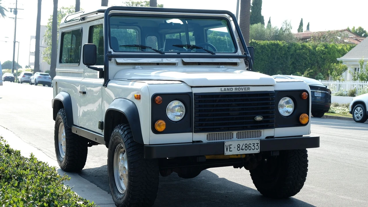 1997 Land Rover Defender 90 - Image 17 of 31